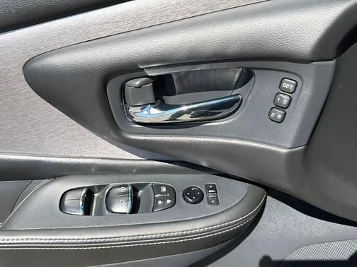 Certified Used 2023 Silver Nissan SL image 15