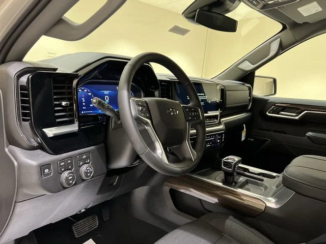 New 2026 White Chevrolet RST image 9