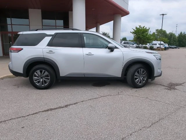 Used 2025 Silver Nissan SV image 32