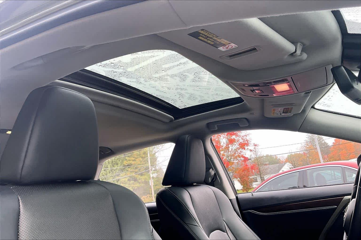 Used 2021 Atomic Silver Lexus  image 13