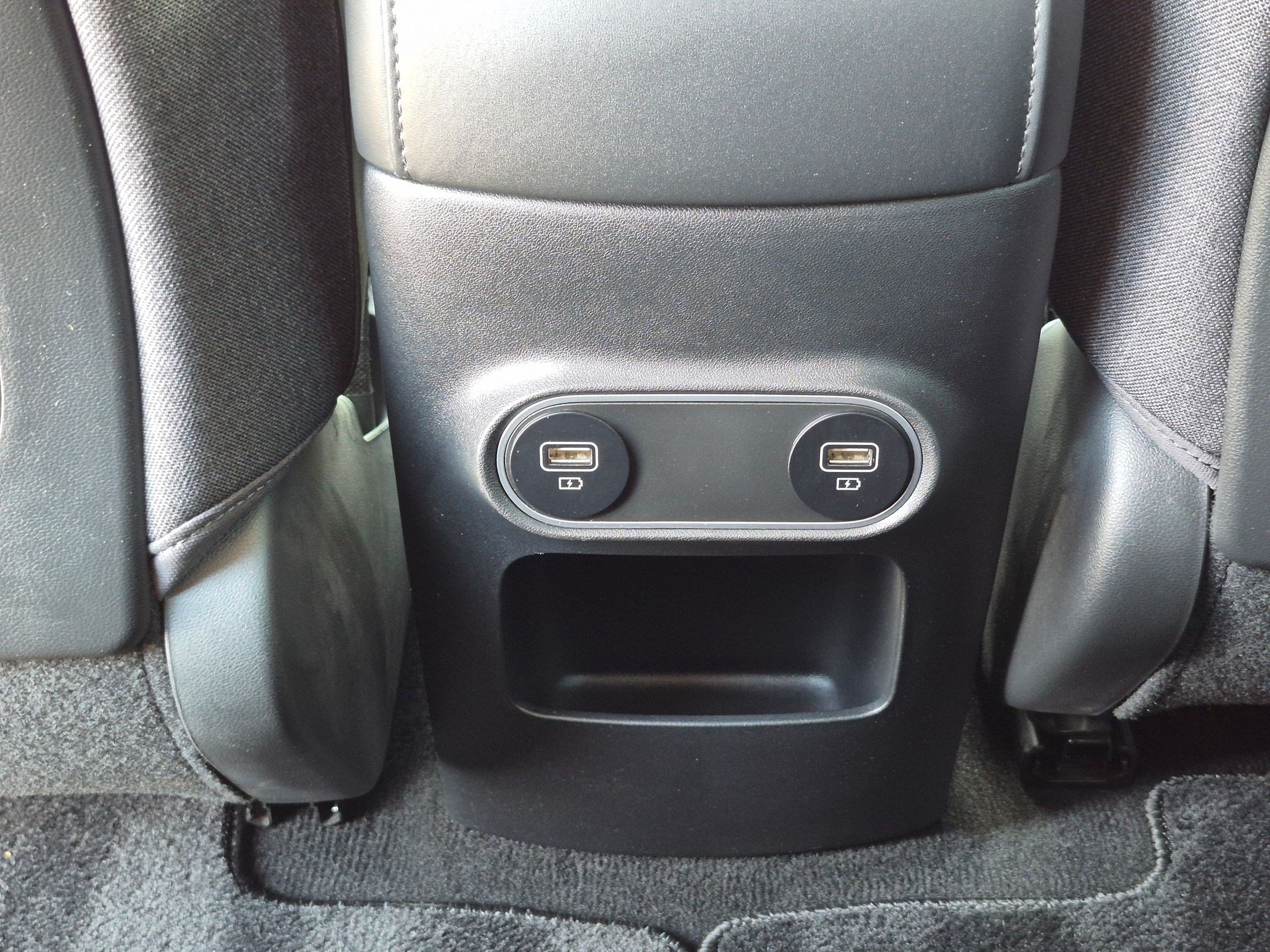 Certified Used 2023 Atlas White Hyundai SEL image 25