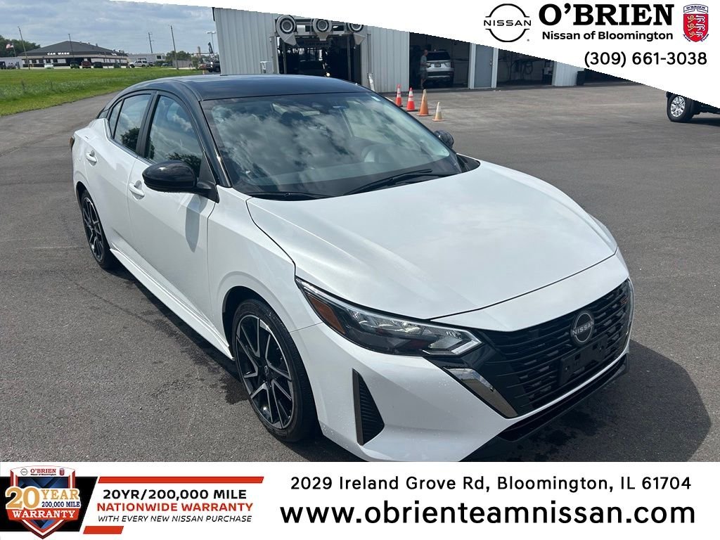 Used 2025 Aspen White Nissan SR image 1