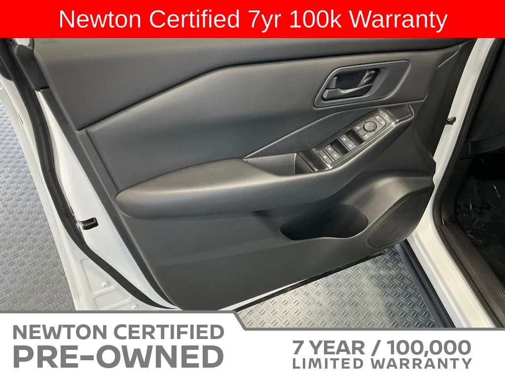 Certified Used 2025 Everest White Pearl Nissan S image 36