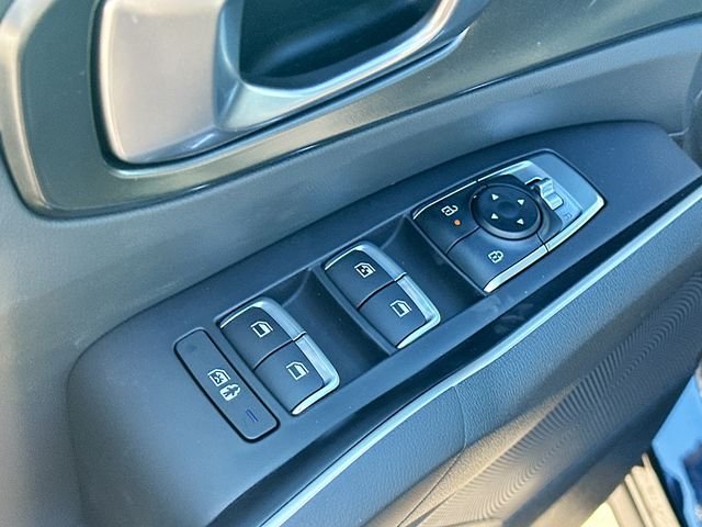 Certified Used 2026 Metal Kia LX image 18