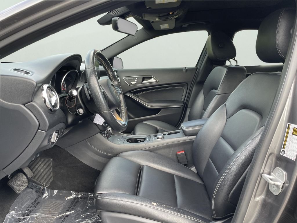 Used 2018 Gray Mercedes-Benz GLA 250 image 10