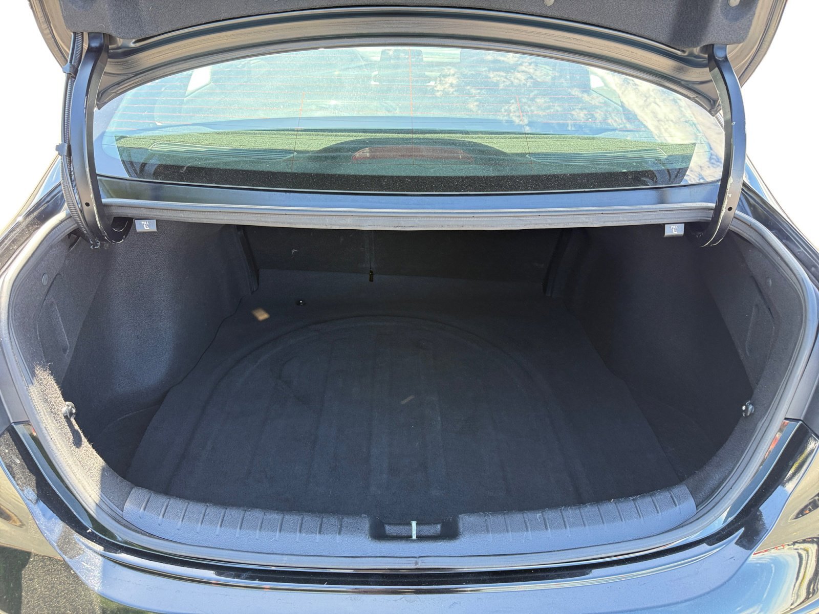 Used 2019 Aurora Black Kia LXS image 17