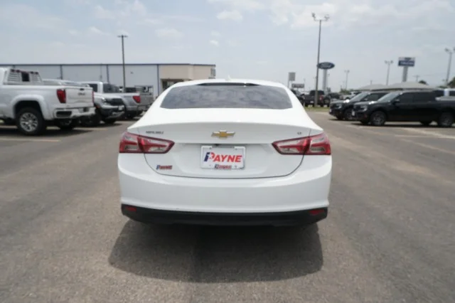 Used 2022  Chevrolet LT image 6