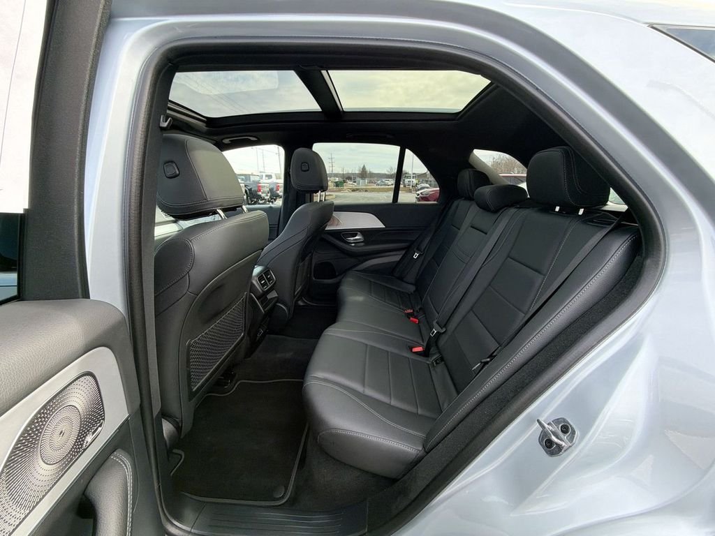 Used 2025 Black Mercedes-Benz GLE 350 image 30