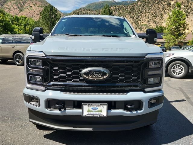 New 2026 Glacier Gray Metallic Tri-Coat Ford F-250® Lariat® image 6