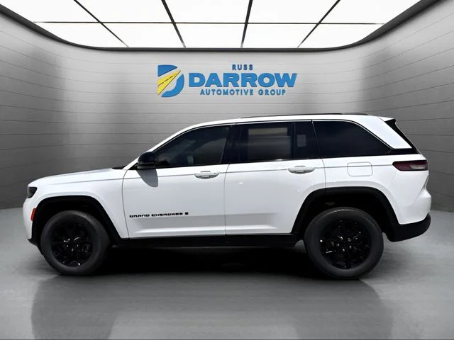 New 2026 Bright White Clear-Coat Exterior Paint Jeep Altitude image 2