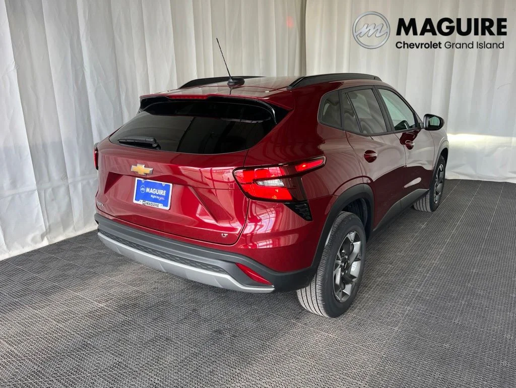 Used 2024 Red Chevrolet LT image 28