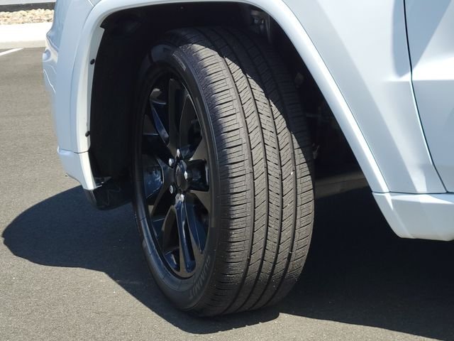 Used 2021 White Jeep Laredo X image 33