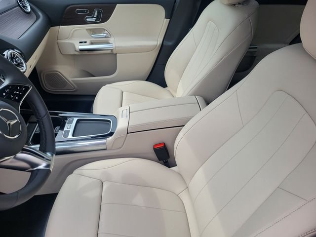 New 2026 Mountain Grey Metallic Mercedes-Benz GLA 250 image 8