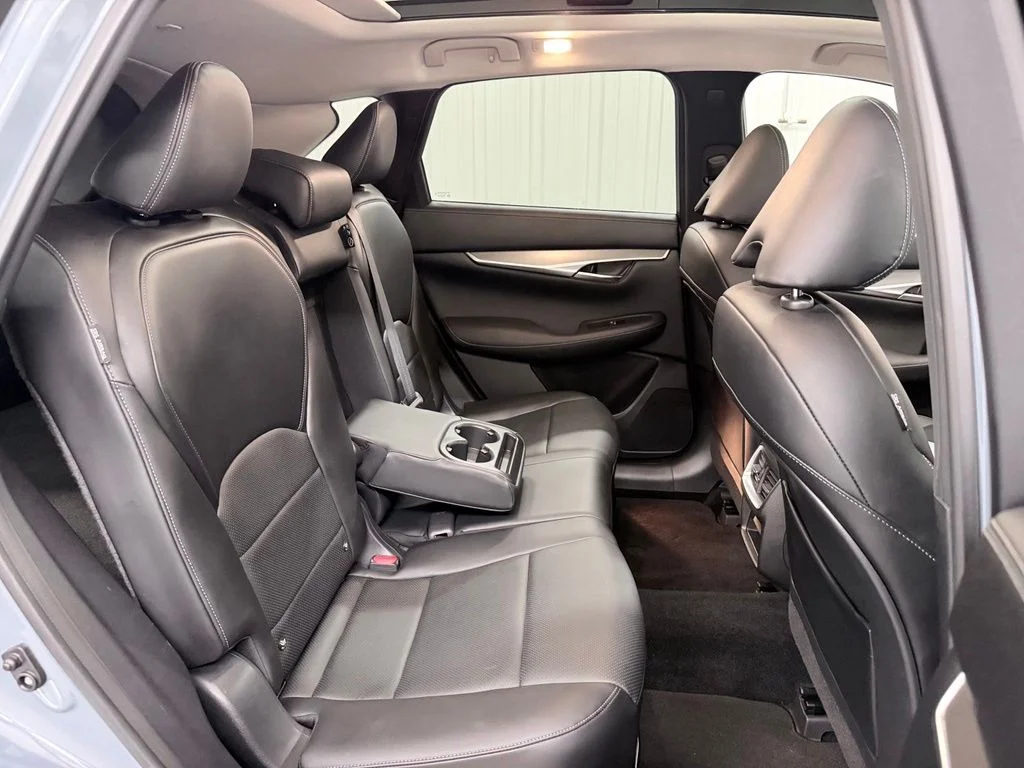 Certified Used 2023 Gray INFINITI LUXE image 38