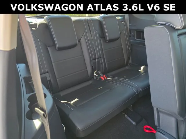 2023 Volkswagen Atlas SE w/Tech - Photo 15