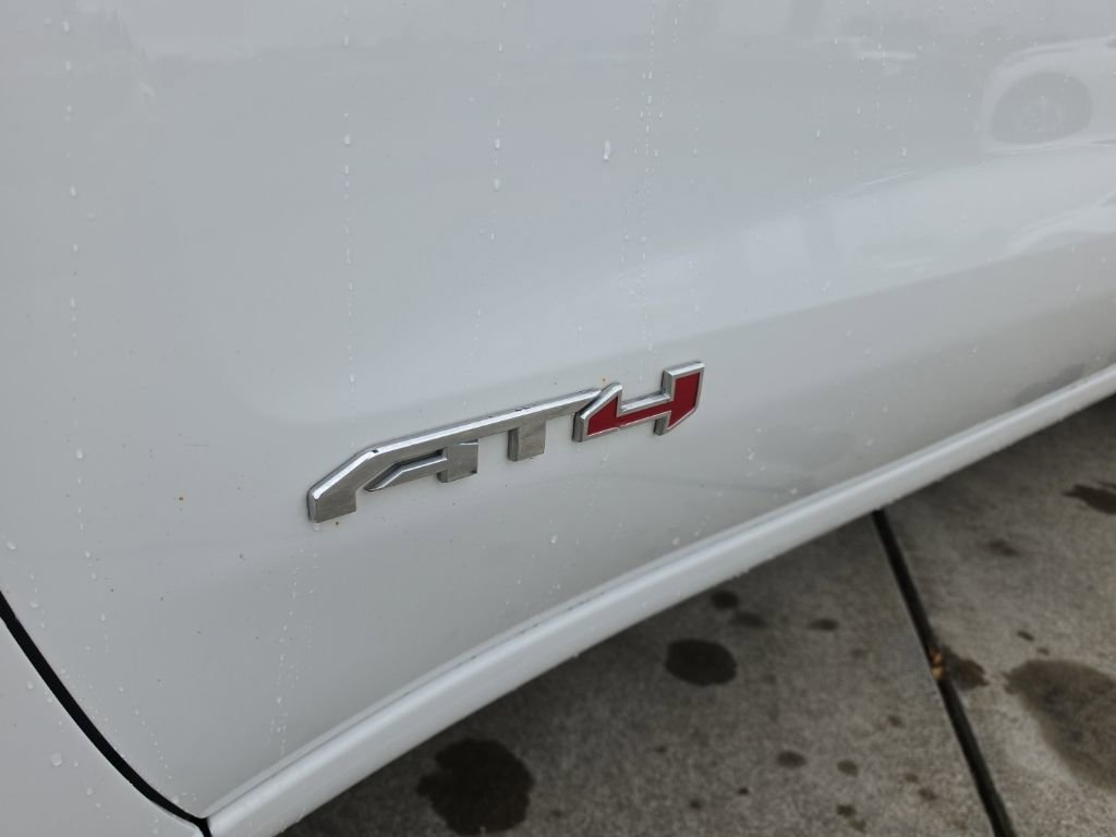 Used 2023 Summit White GMC AT4 image 38