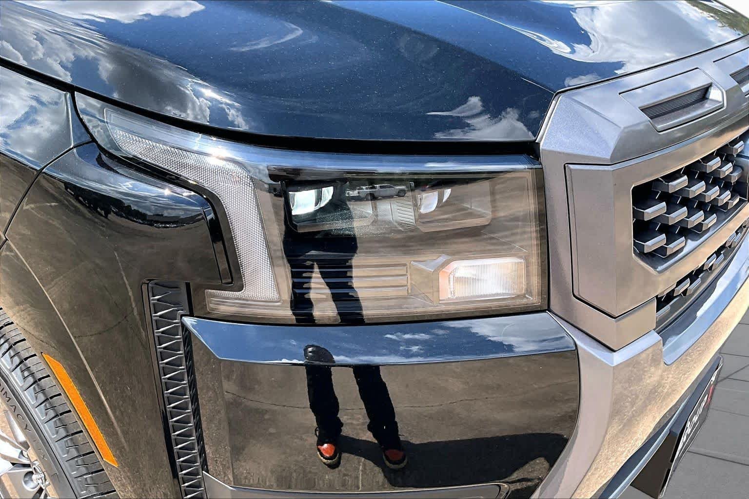 New 2027 Super Black Nissan SV image 19