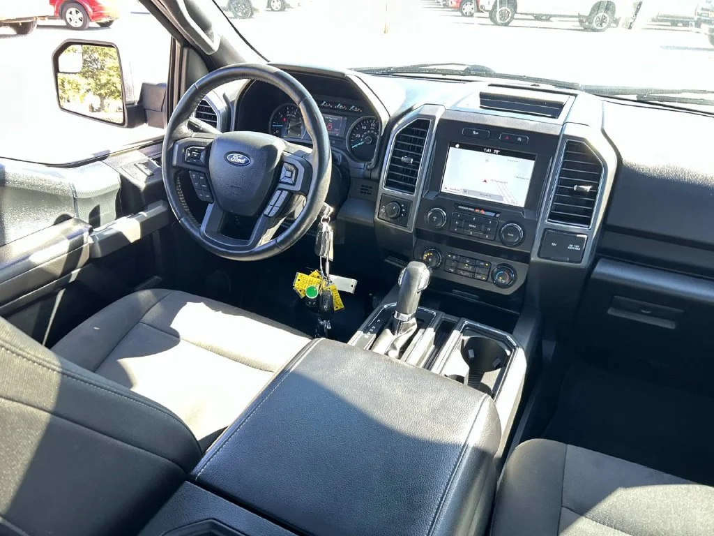 Used 2019 Black Ford XLT image 26