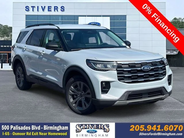 New 2026 Space White Metallic Ford Active image 1