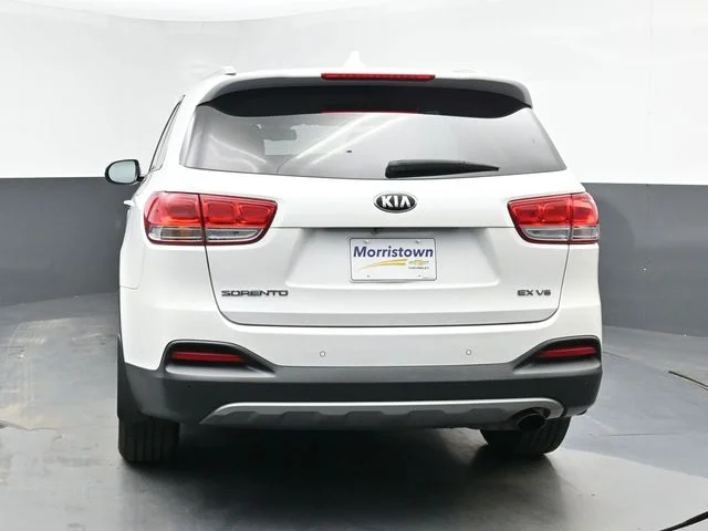 Used 2016 Snow White Pearl Kia EX image 9