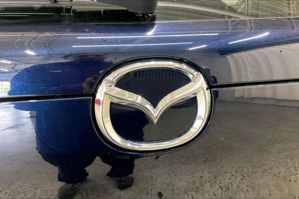 Used 2023 Blue Mazda 2.5 S image 32