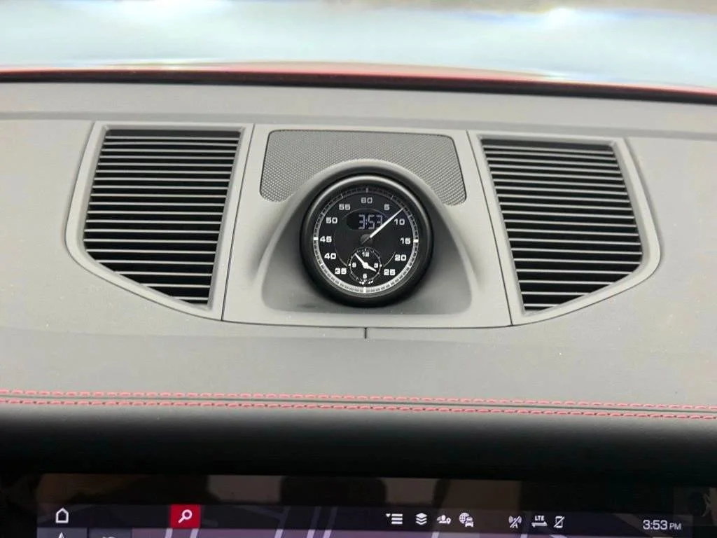 2026 Porsche Macan GTS - Photo 19