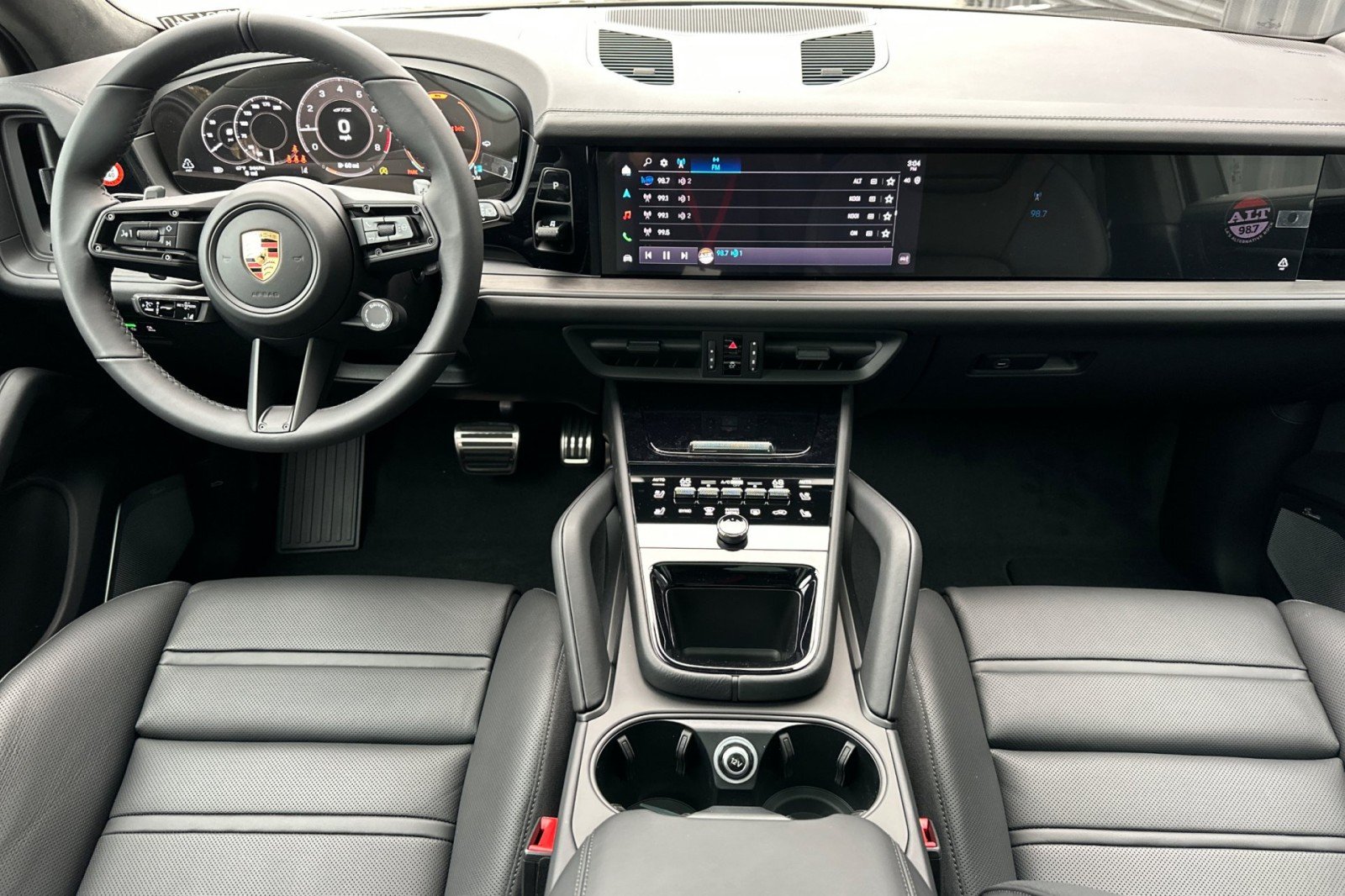 2026 Porsche Cayenne GTS - Photo 6