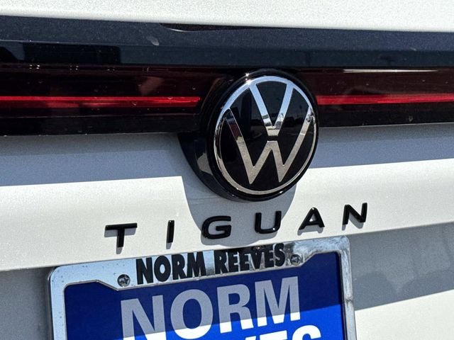 New 2026 White/off-white Volkswagen 2.0T SE R-Line Black image 28