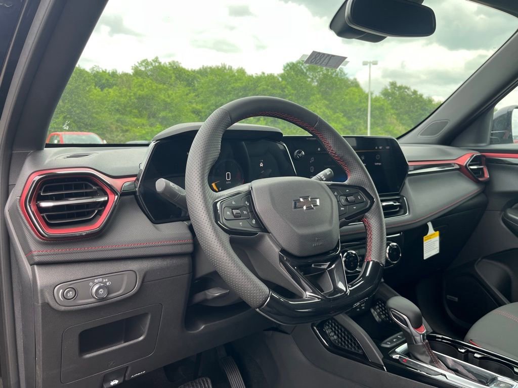 New 2026 Mosaic Black Metallic Chevrolet RS image 16