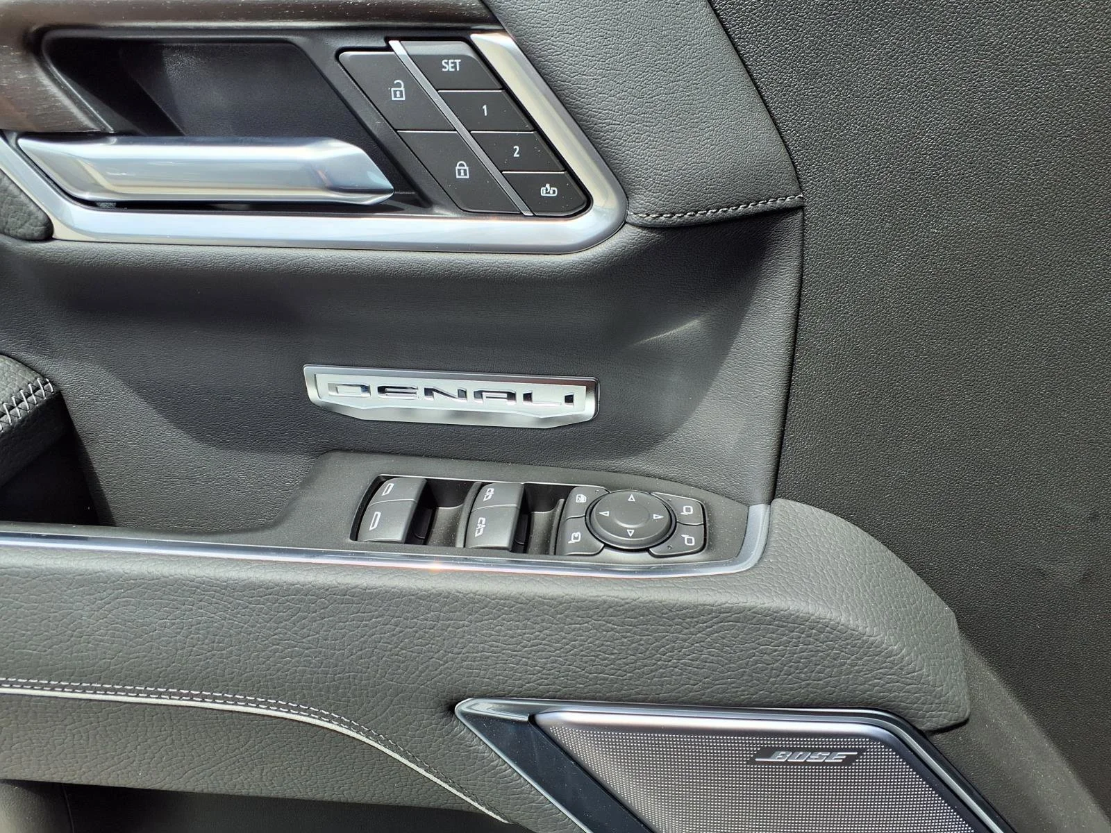 2026 GMC Sierra 1500 Denali - Photo 17