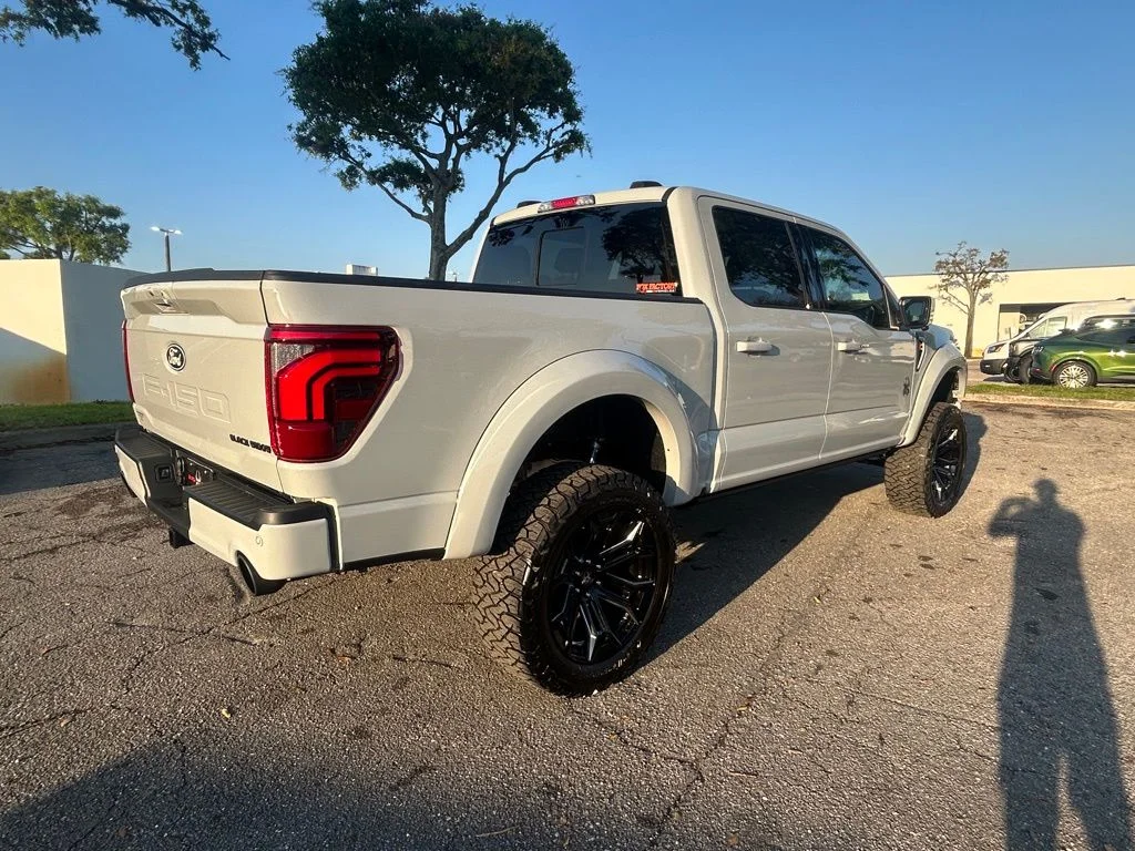 New 2026 Avalanche Ford Lariat image 4