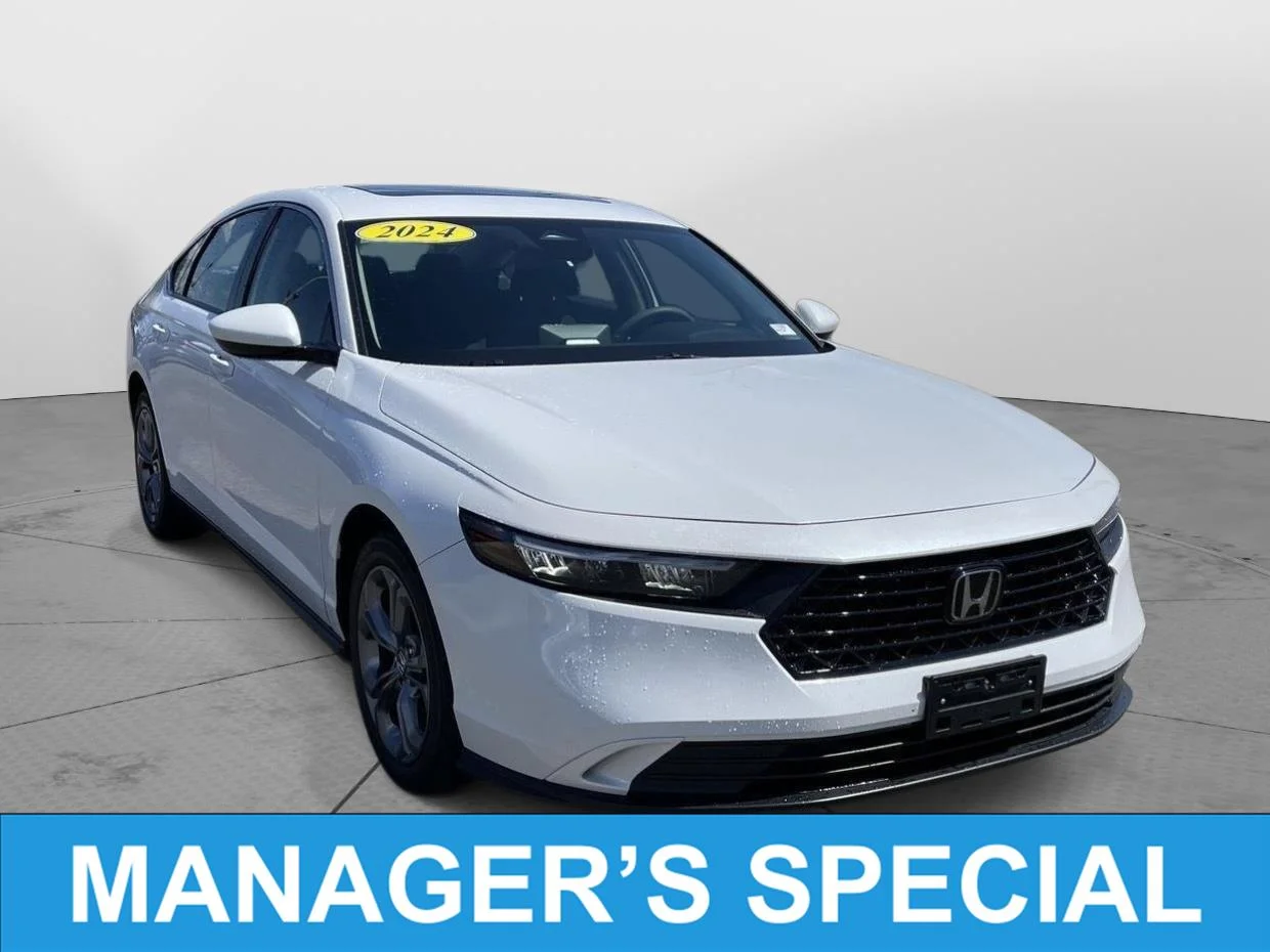 Used 2024 Platinum White Pearl Honda EX image 1