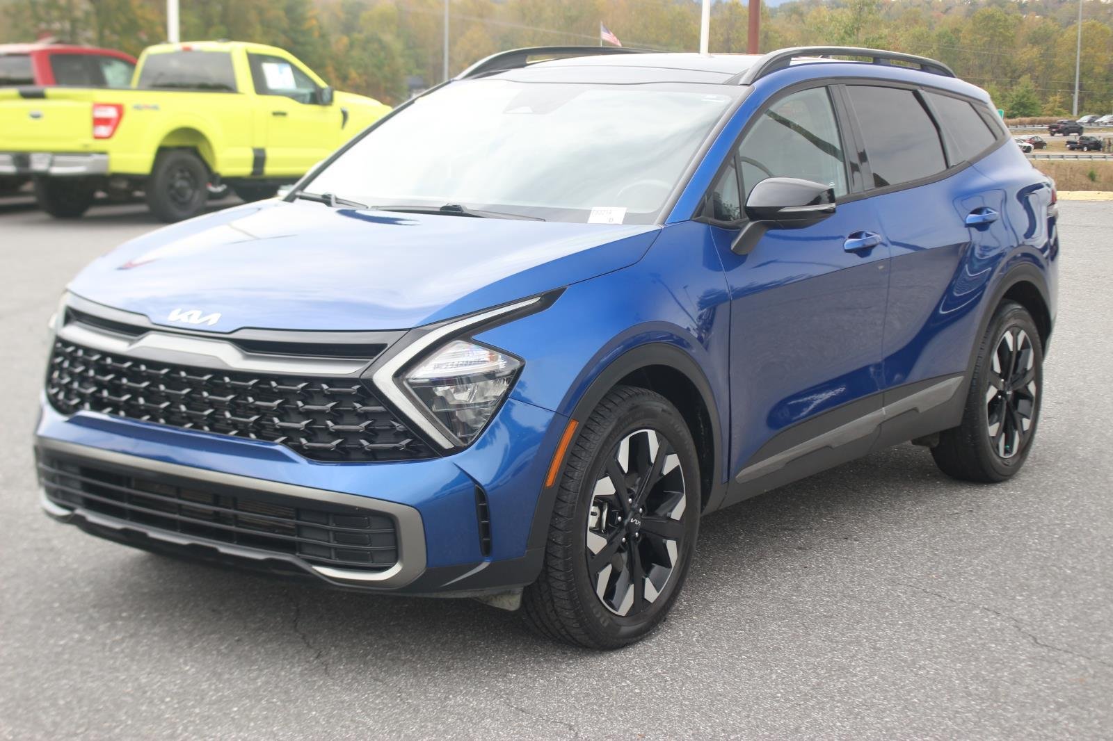 2023 Kia Sportage X-Line photo 3