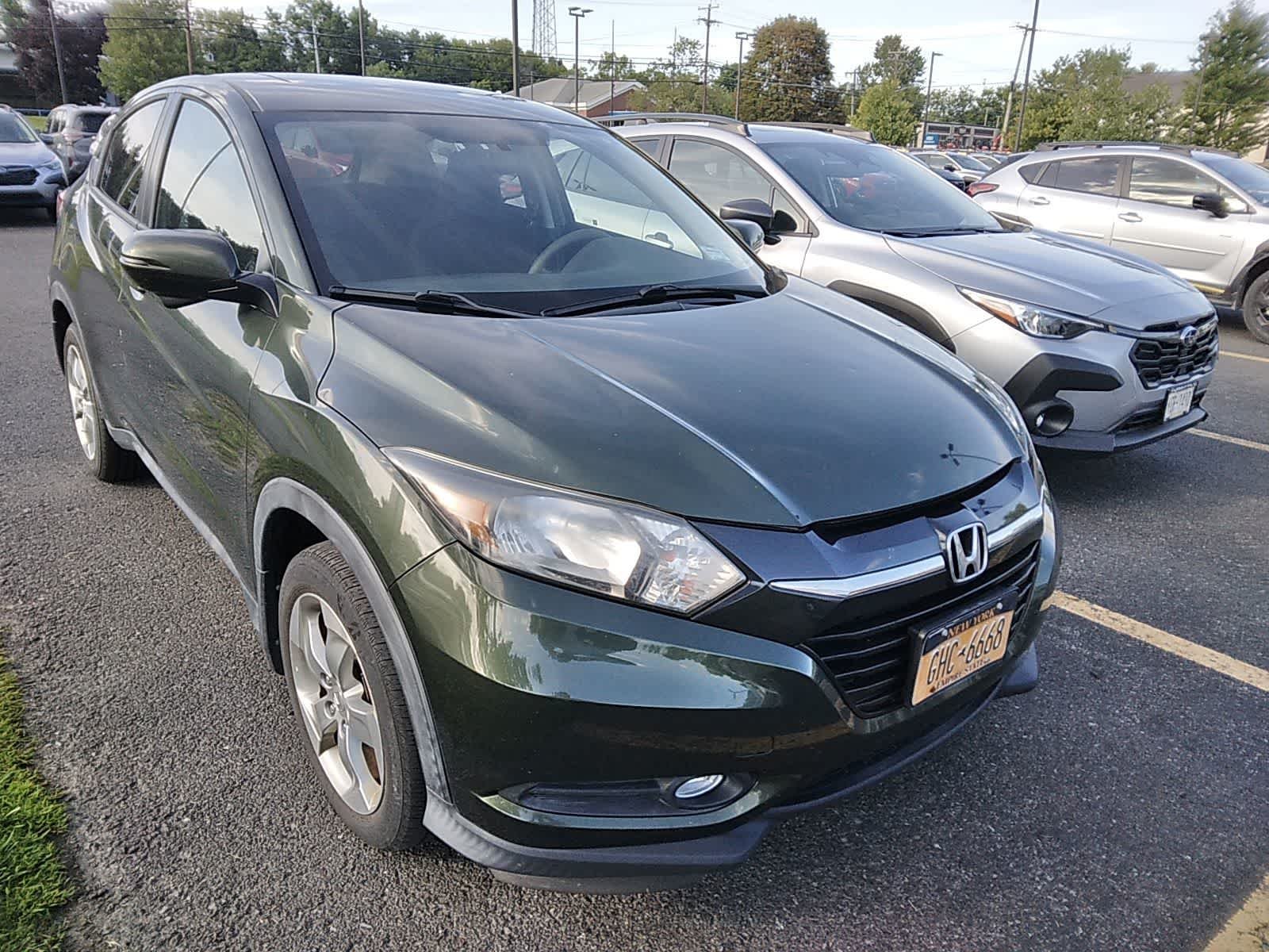 Used 2017  Honda EX image 4