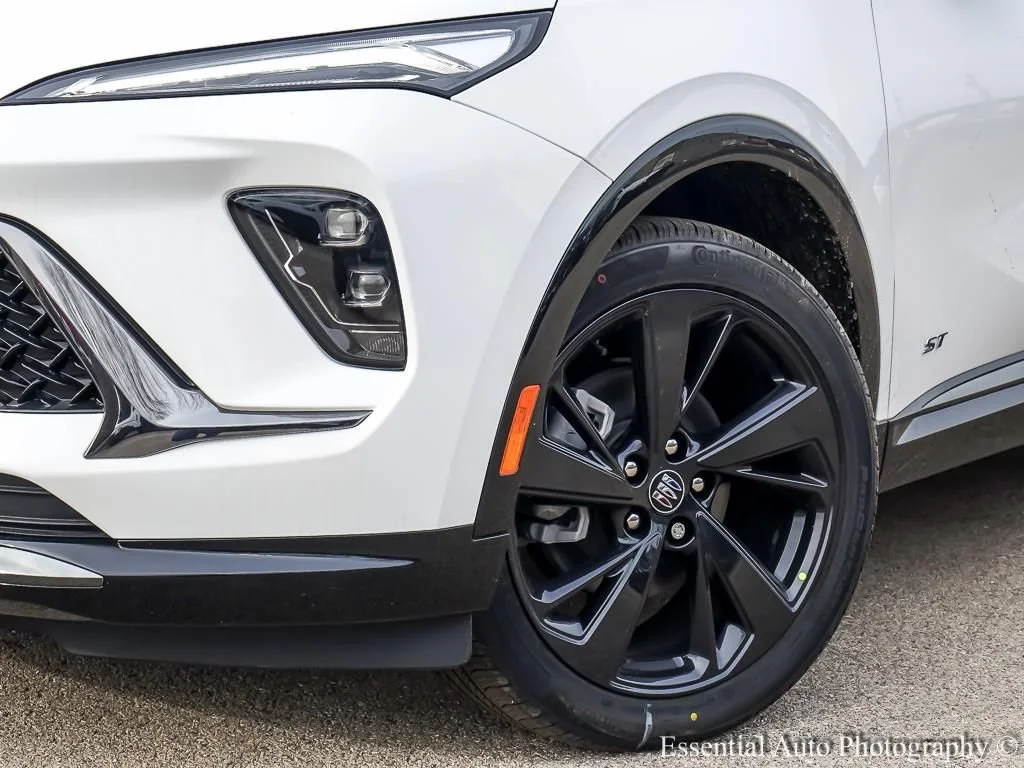 New 2026 Summit White Buick Sport Touring image 5