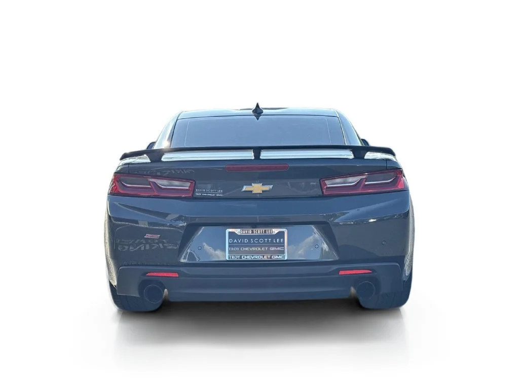 Used 2016 NIGHTFALL GRAY METALLIC Chevrolet 2SS image 6
