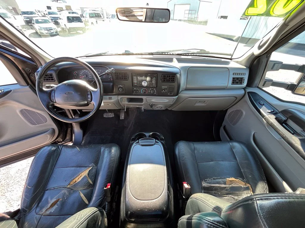 Used 2002  Ford XL image 13
