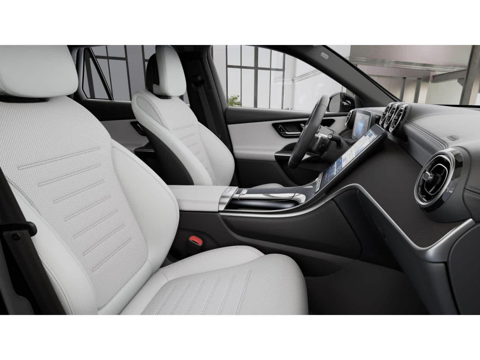 New 2027 Polar White Mercedes-Benz GLC 300 image 3