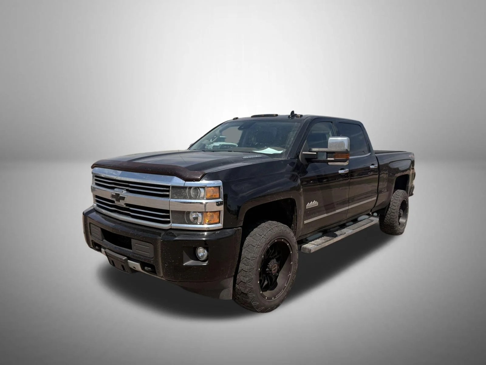 2015 Chevrolet Silverado HD High Country 4WD Crew Cab Standard Box's photo