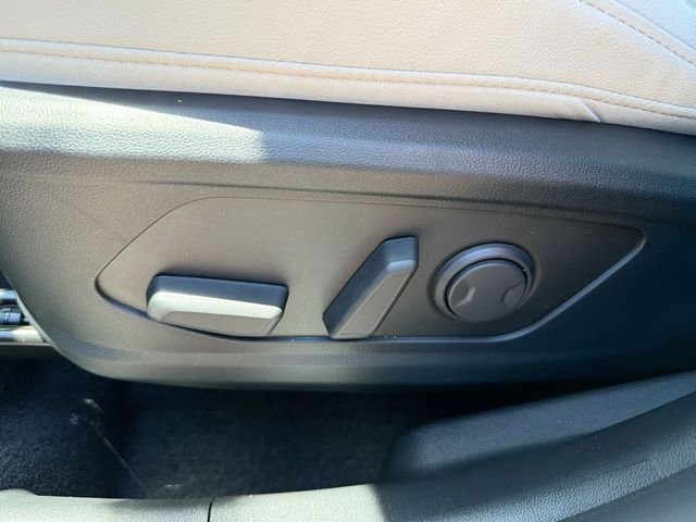 New 2026 White Hyundai SEL Plus AWD image 42