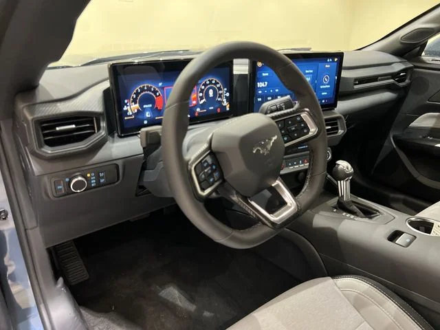 2025 Ford Mustang EcoBoost Fastback - Photo 9