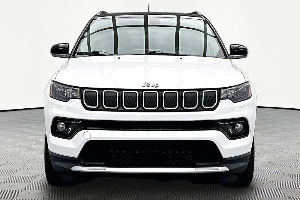 Certified Used 2022 Bright White Clearcoat Jeep Limited image 3