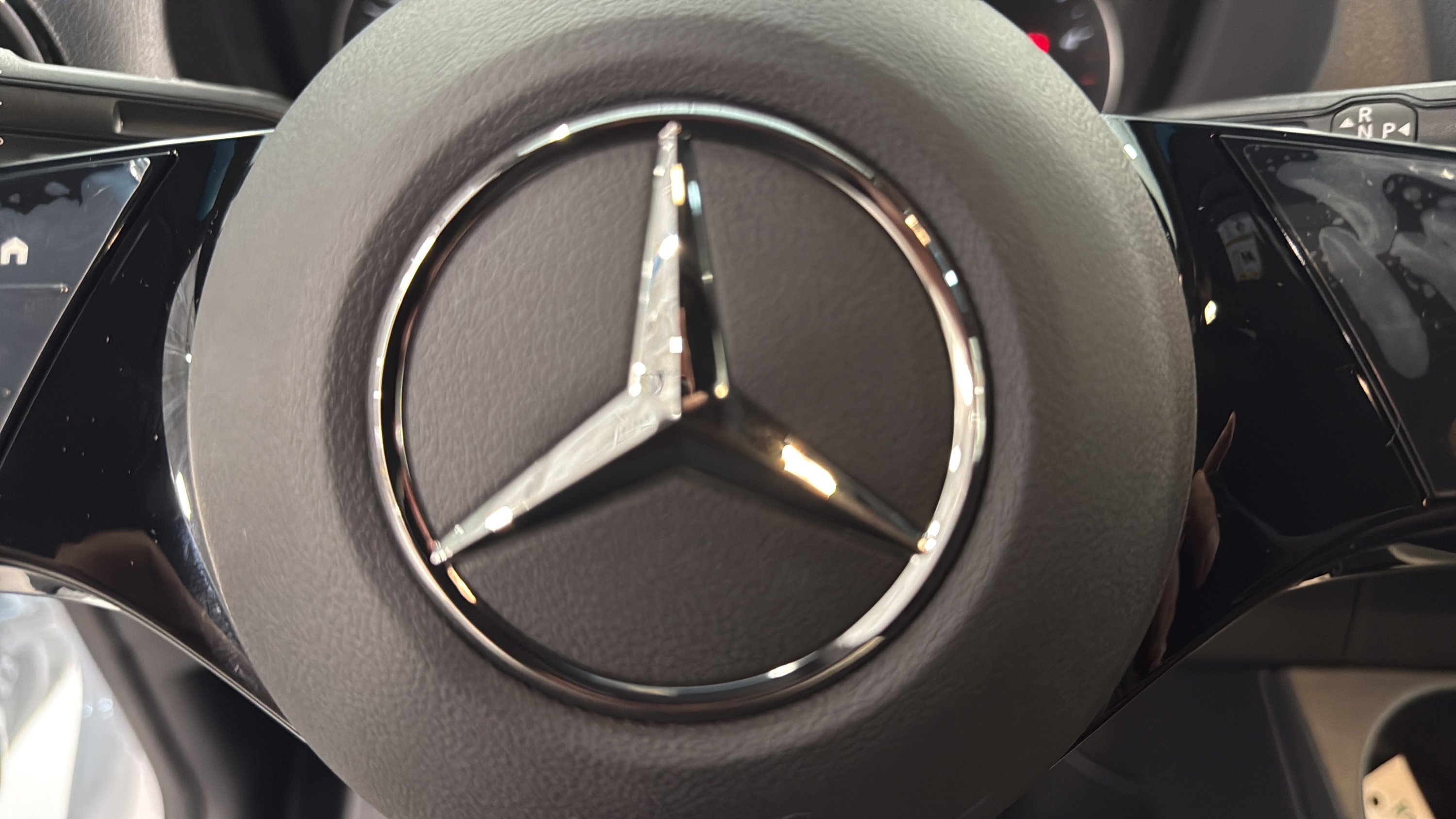 New 2026 Arctic White Mercedes-Benz Worker image 24
