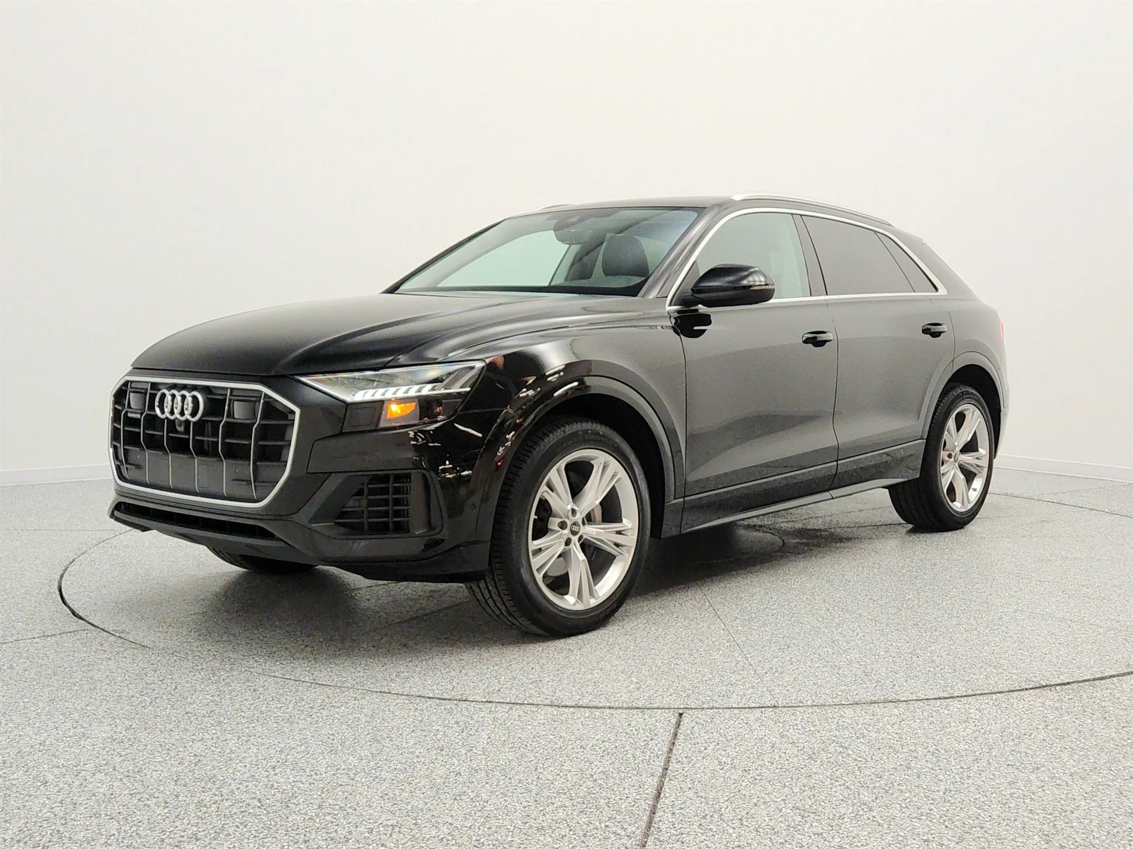 2023 Audi Q8 55 Premium Plus Tiptonic quattro's photo