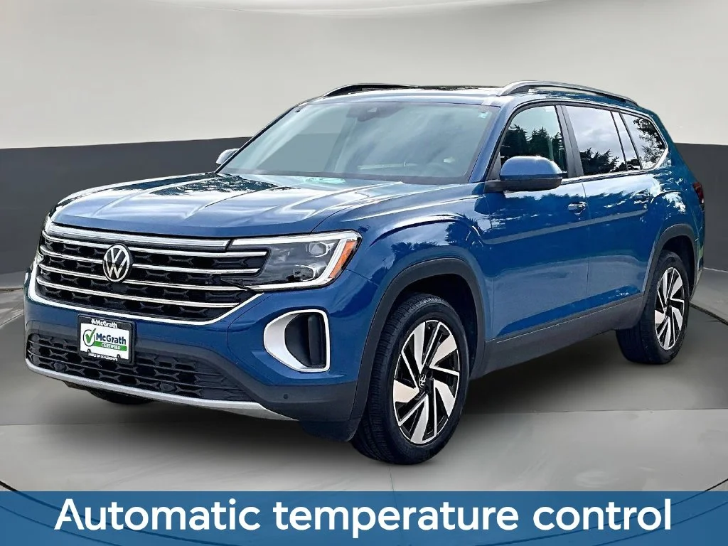 Used 2026 Blue Volkswagen SE w/Technology image 3