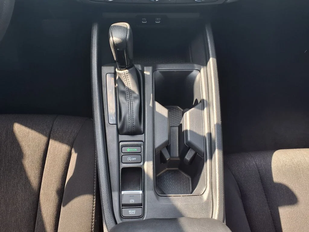 Used 2023 White Honda EX image 28