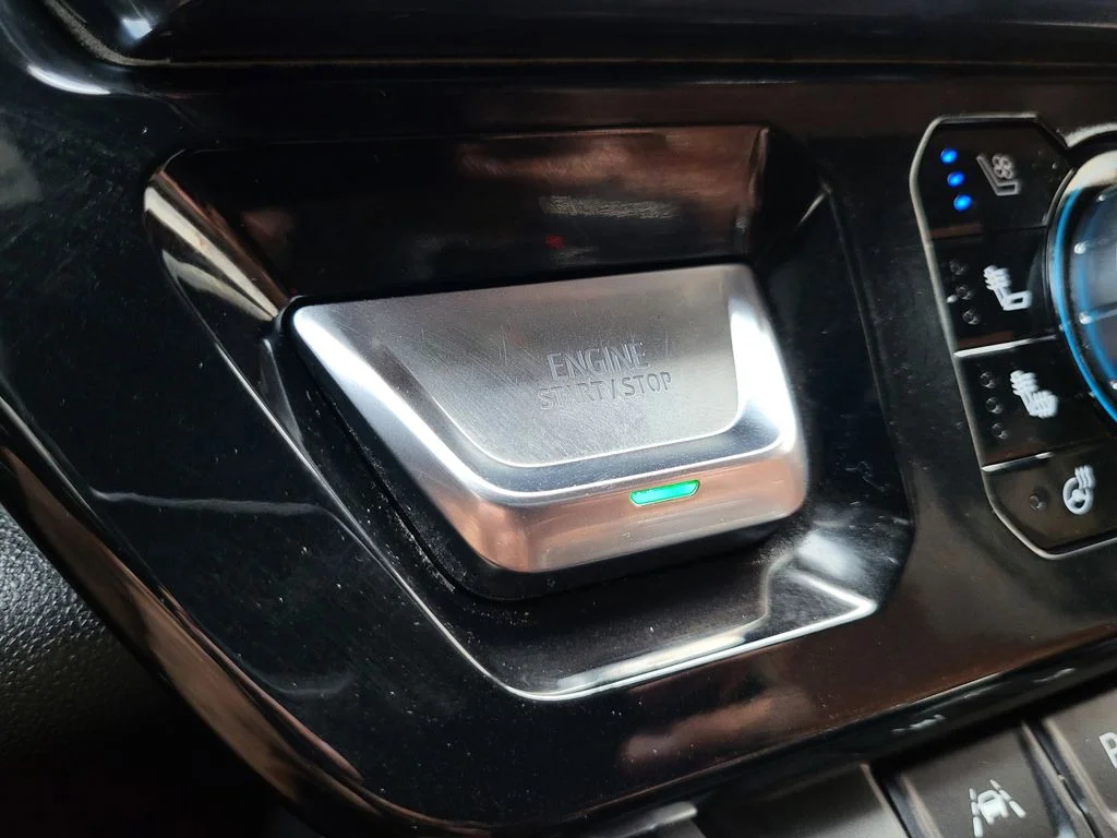 Used 2024 Onyx Black GMC Denali Ultimate image 16
