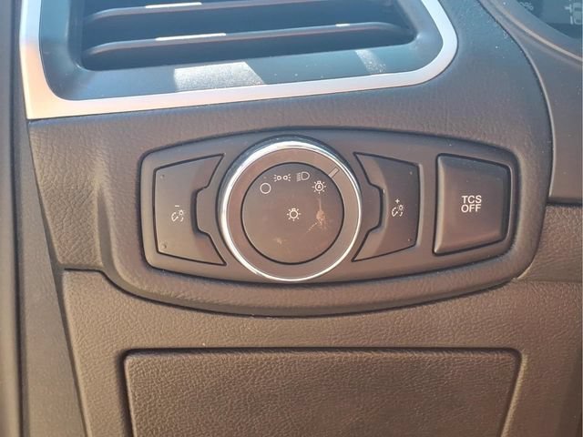 Used 2024  Ford SEL image 15