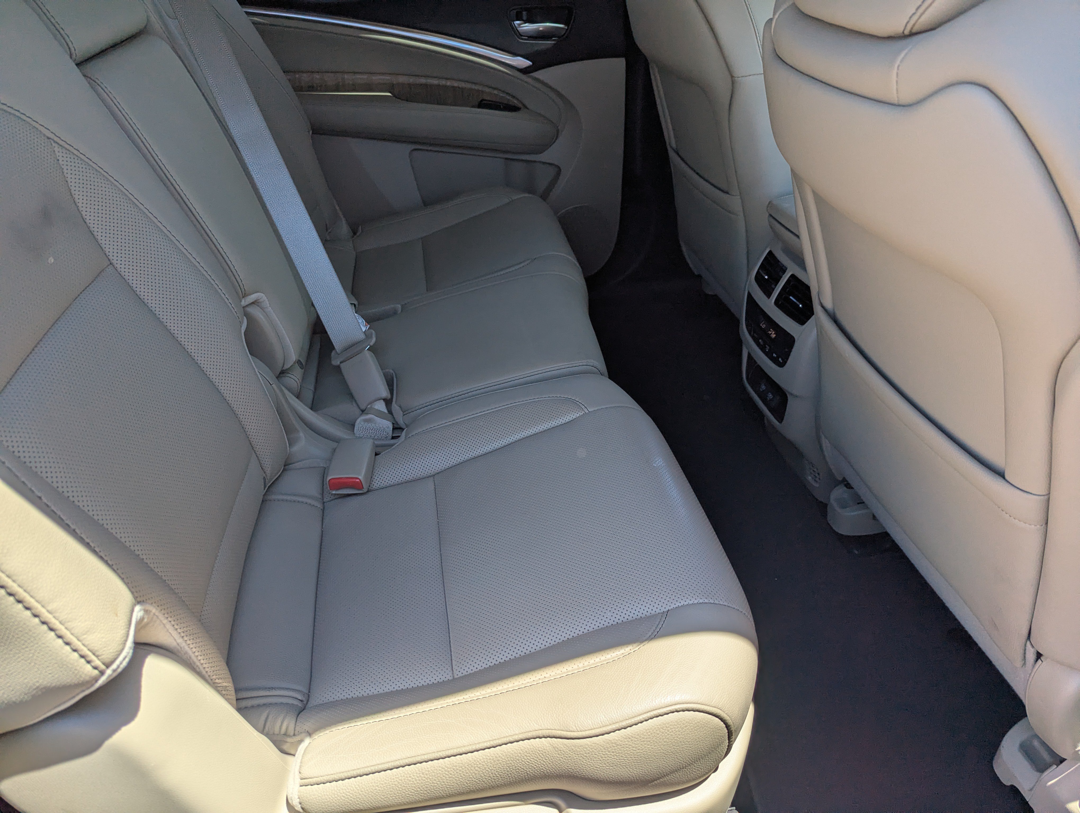 Used 2019 Performance Red Pearl Acura w/Technology Pkg image 13