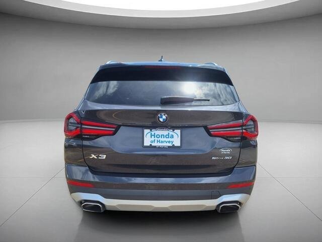 Used 2022 Dark Graphite Metallic BMW sDrive30i image 4
